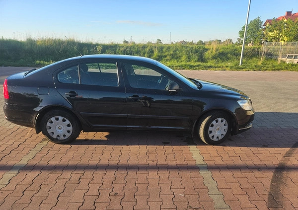 Skoda Octavia cena 15500 przebieg: 299000, rok produkcji 2009 z Tarczyn małe 191